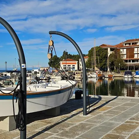 With Parking Place Laguna Svetilnik 아파트 이졸라