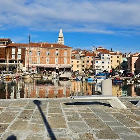 Apartment Apartments With Parking Place Laguna Svetilnik Beach Izola