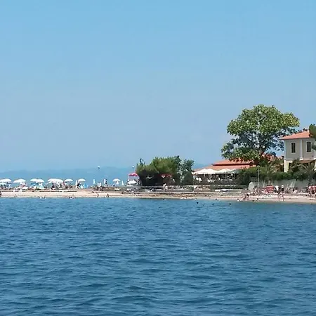 With Parking Place Laguna Svetilnik