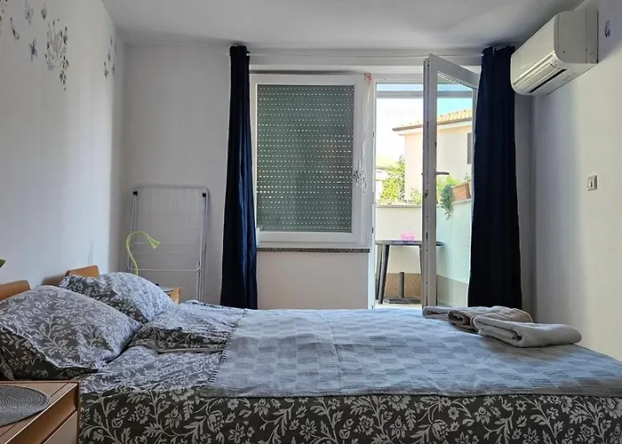 Apartments With Parking Place Laguna Svetilnik Beach Apartma *