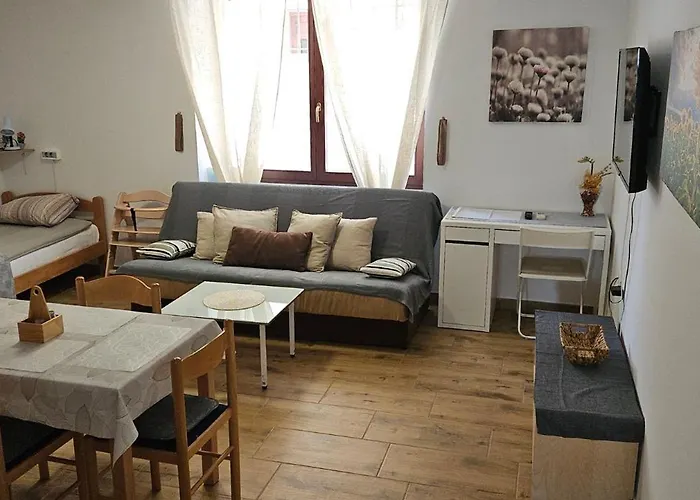 Apartma Apartments With Parking Place Laguna Svetilnik Beach Izola