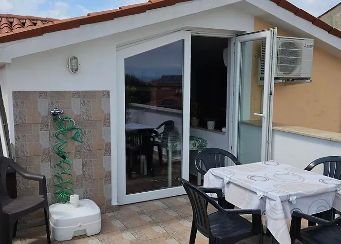 Apartments With Parking Place Laguna Svetilnik Beach * Izola